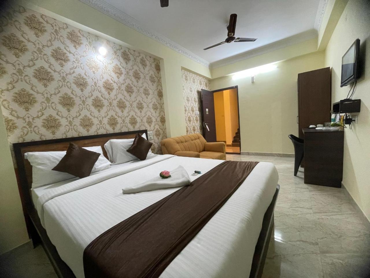 Hotel East Park Electronic City Bangalore Bilik gambar